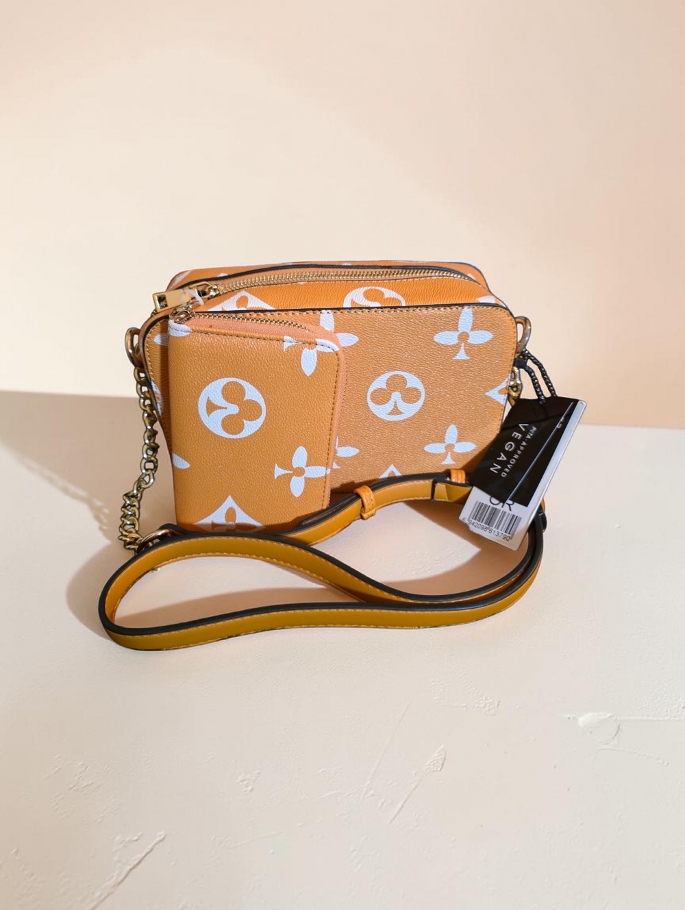 Nwt Classic Fashion -Style Orange Crossbody Bag & Wallet.